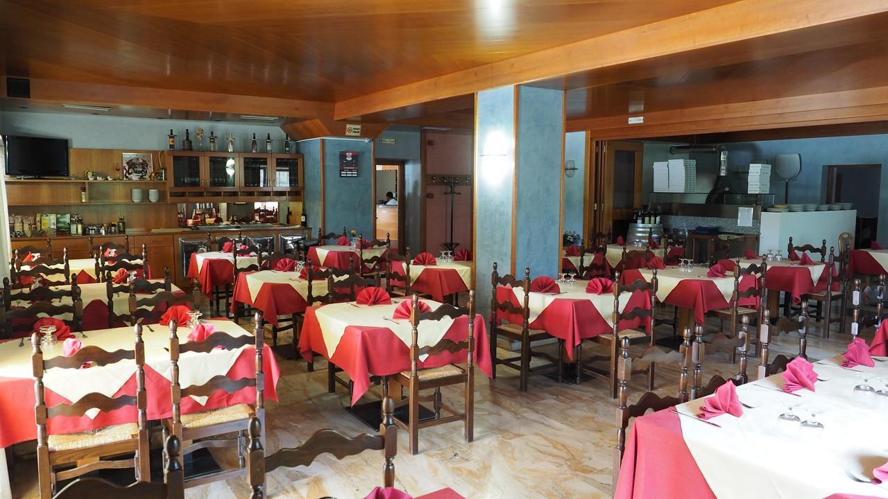 Albergo Alla Stazione Roncegno Exterior foto