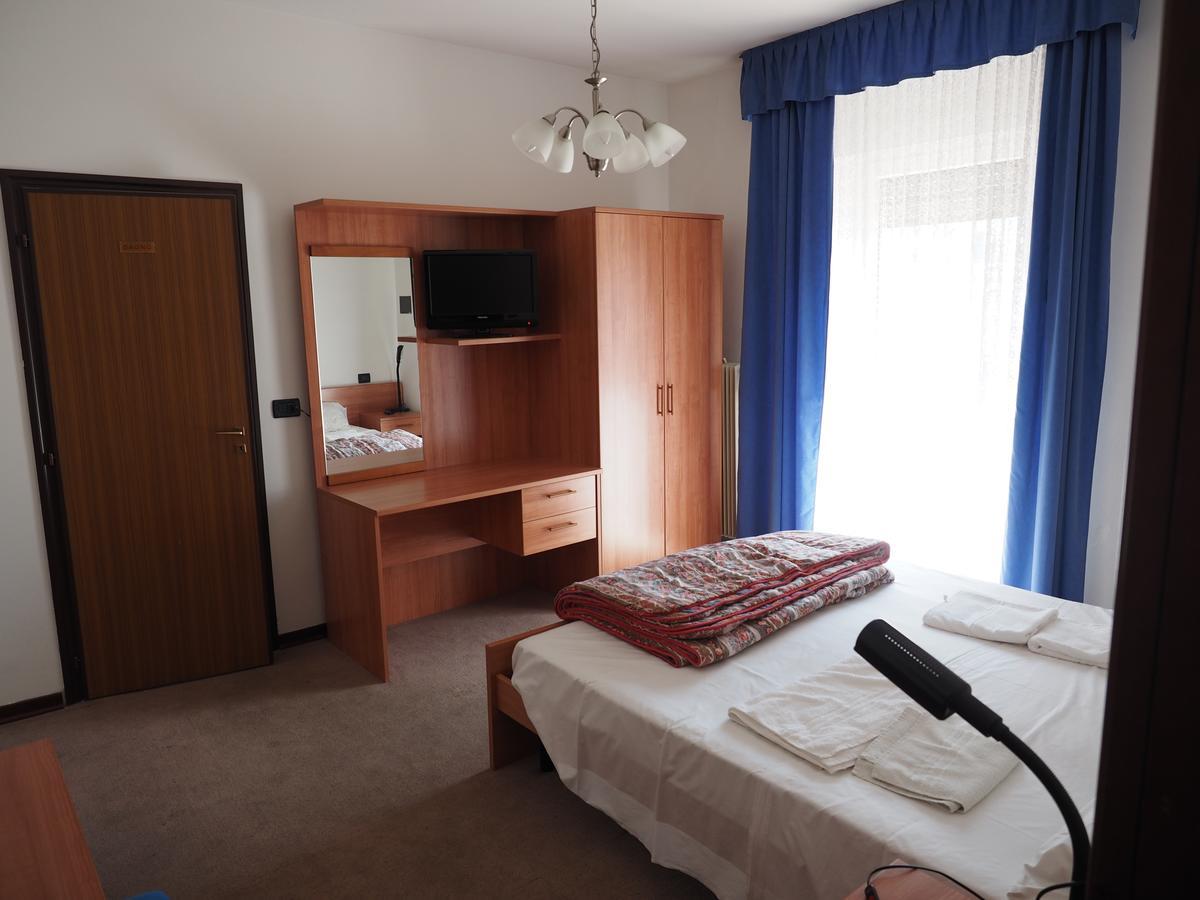 Albergo Alla Stazione Roncegno Exterior foto